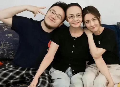 娱乐劲爆八卦吃瓜,劲爆八卦，吃瓜群众狂欢时刻  第3张